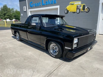 1982 Chevrolet C10 - miniatura 12