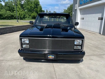 1982 Chevrolet C10 - miniatura 18