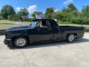 1982 Chevrolet C10 - miniatura 4