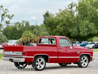 1983 Chevrolet C10 - miniatura 6