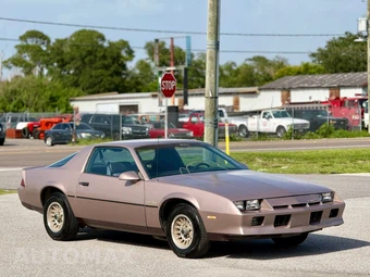 1984 Chevrolet Camaro Berlinetta - miniatura 4