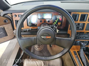 1984 Chevrolet Corvette – miniatura 10