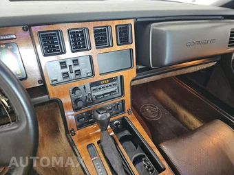 1984 Chevrolet Corvette – miniatura 11