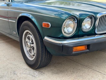1984 Jaguar XJ6 III - miniatura 33
