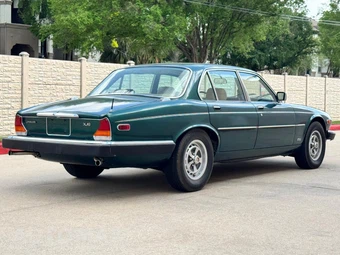 1984 Jaguar XJ6 III - miniatura 6