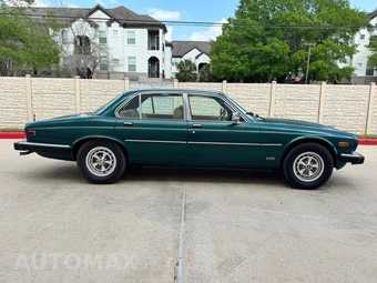 1984 Jaguar XJ6 III - miniatura 7