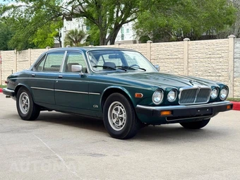 1984 Jaguar XJ6 III - miniatura 8