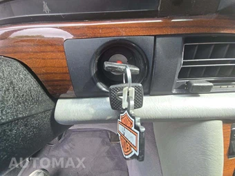 1984 Mercedes-Benz 300 SD Sedan - miniatura 5