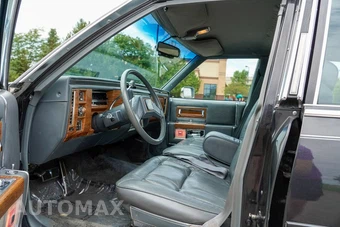 1985 Cadillac Fleetwood Brougham Sedan - miniatura 11