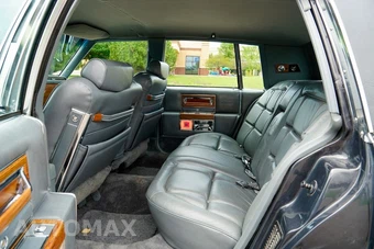 1985 Cadillac Fleetwood Brougham Sedan - miniatura 17