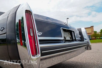 1985 Cadillac Fleetwood Brougham Sedan - miniatura 35