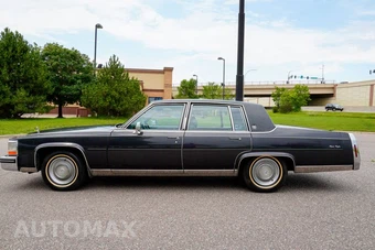 1985 Cadillac Fleetwood Brougham Sedan - miniatura 7