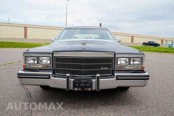 1985 Cadillac Fleetwood Brougham Sedan - miniatura 9