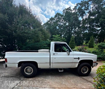 1985 Chevrolet 1500 Base - miniatura 7