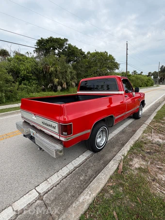 1985 Chevrolet C10 - miniatura 10