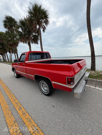 1985 Chevrolet C10 - miniatura 8
