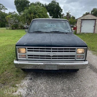 1985 Chevrolet C10 - miniatura 2