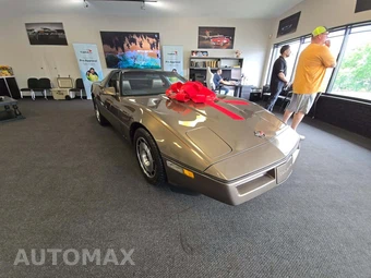 1985 Chevrolet Corvette - miniatura 4