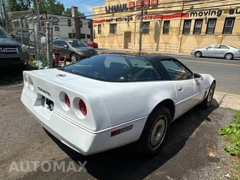 1985 Chevrolet Corvette - miniatura 5
