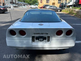 1985 Chevrolet Corvette - miniatura 6