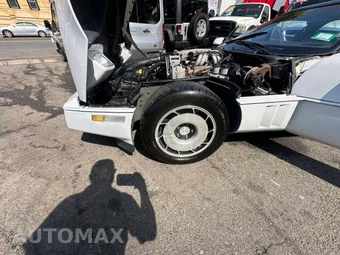 1985 Chevrolet Corvette - miniatura 9