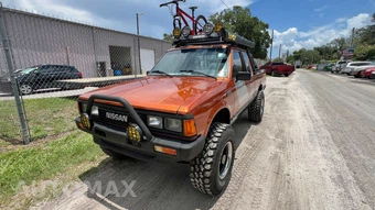 1985 Nissan Truck Deluxe - miniatura 7