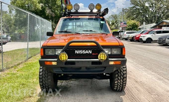 1985 Nissan Truck Deluxe - miniatura 8