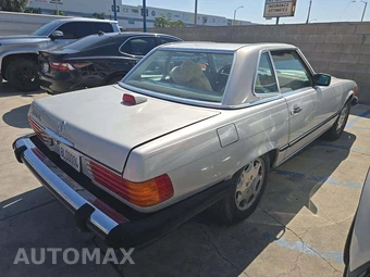 1986 Mercedes-Benz 560 SL Convertible – miniatura 3
