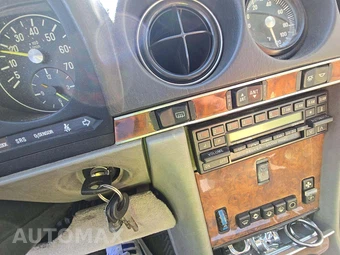 1986 Mercedes-Benz 560 SL Convertible – miniatura 8