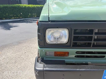 1986 Nissan Patrol - miniatura 9