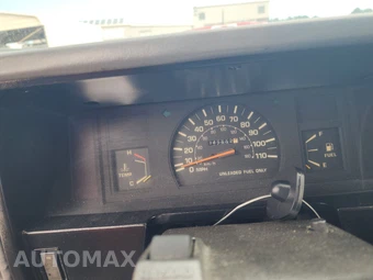 1986 Toyota Pickup SR5 - miniatura 12