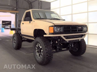 1986 Toyota Pickup SR5 - miniatura 3