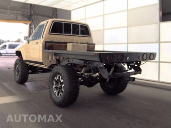 1986 Toyota Pickup SR5 - miniatura 6
