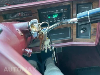 1987 Cadillac DeVille Sedan - miniatura 22