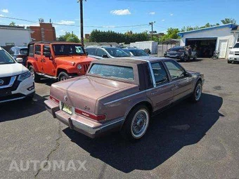 1987 Cadillac Seville - miniatura 3
