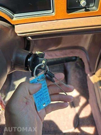 1987 Cadillac Seville - miniatura 8