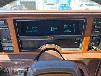 1987 Cadillac Seville - miniatura 9