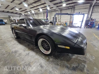 1987 Chevrolet Corvette Convertible – miniatura 3