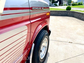 1987 Ford E-150 Cargo Van - miniatura 11