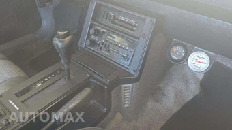1988 Chevrolet Camaro IROC Z Coupe - miniatura 19