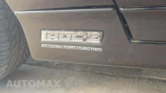 1988 Chevrolet Camaro IROC Z Coupe - miniatura 22