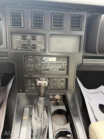 1988 Chevrolet Corvette Coupe - miniatura 12