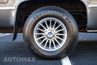 1988 Chevrolet Suburban - miniatura 19