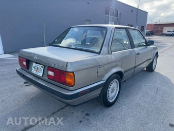 1989 BMW 3 Series Sedan 325i - miniatura 3