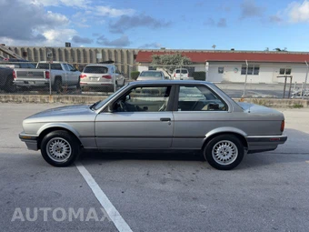1989 BMW 3 Series Sedan 325i - miniatura 8