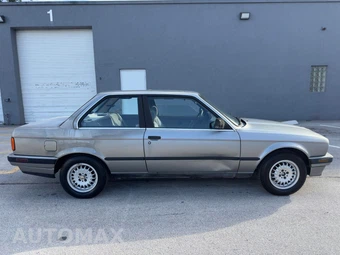 1989 BMW 3 Series Sedan 325i - miniatura 9