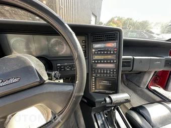 1989 Cadillac Allante - miniatura 15