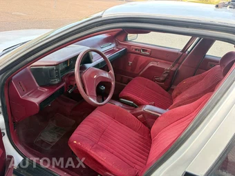 1990 Chevrolet Corsica Base - miniatura 8