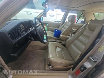 1990 Mercedes-Benz 190 E - miniatura 6