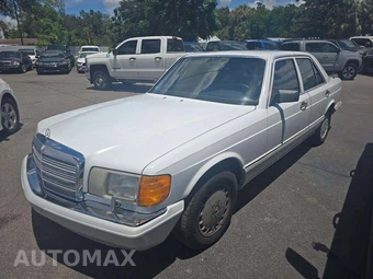 1990 Mercedes-Benz 300 SE Sedan